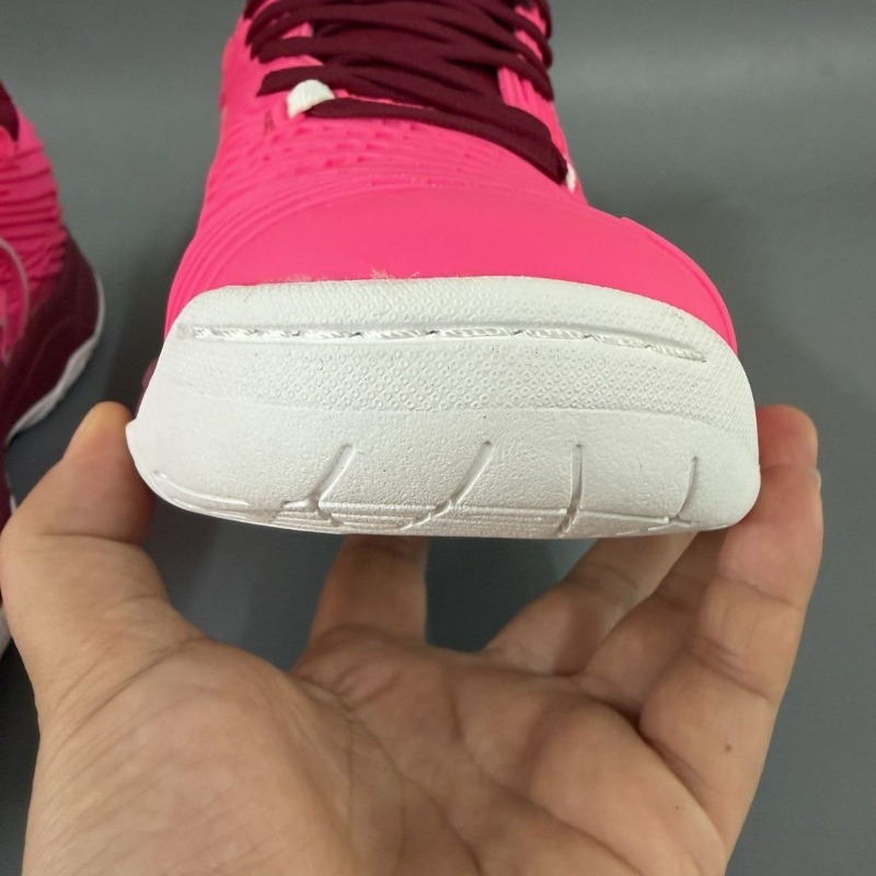 Professional Tennis Shoes Wome - đánh giá và giá Table Tennis Vs Badminton